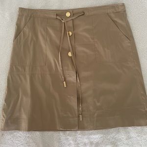 Khaki Tory Butch skirt… perfect condition